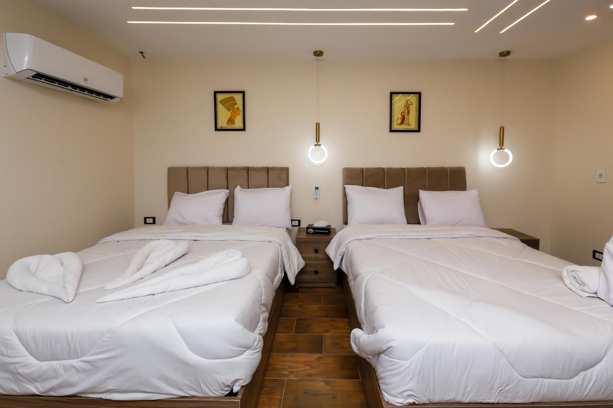 Imperial Pyramids Heights View Bed & Breakfast Nazlet el-Sisi Exterior photo