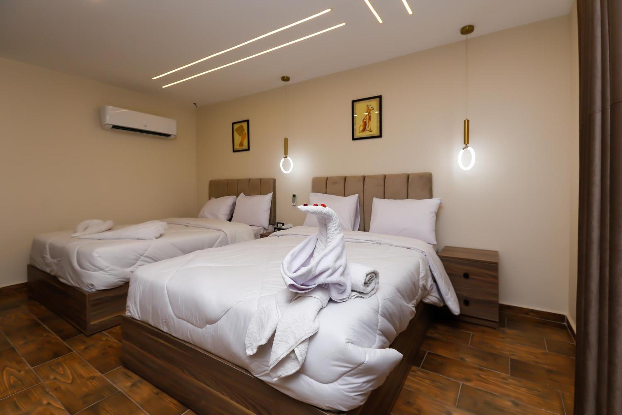 Imperial Pyramids Heights View Bed & Breakfast Nazlet el-Sisi Exterior photo