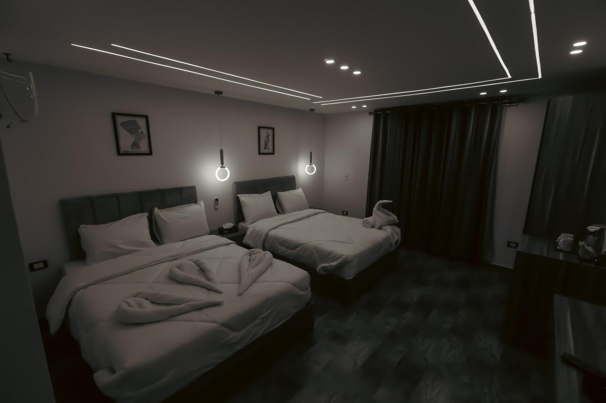 Imperial Pyramids Heights View Bed & Breakfast Nazlet el-Sisi Exterior photo