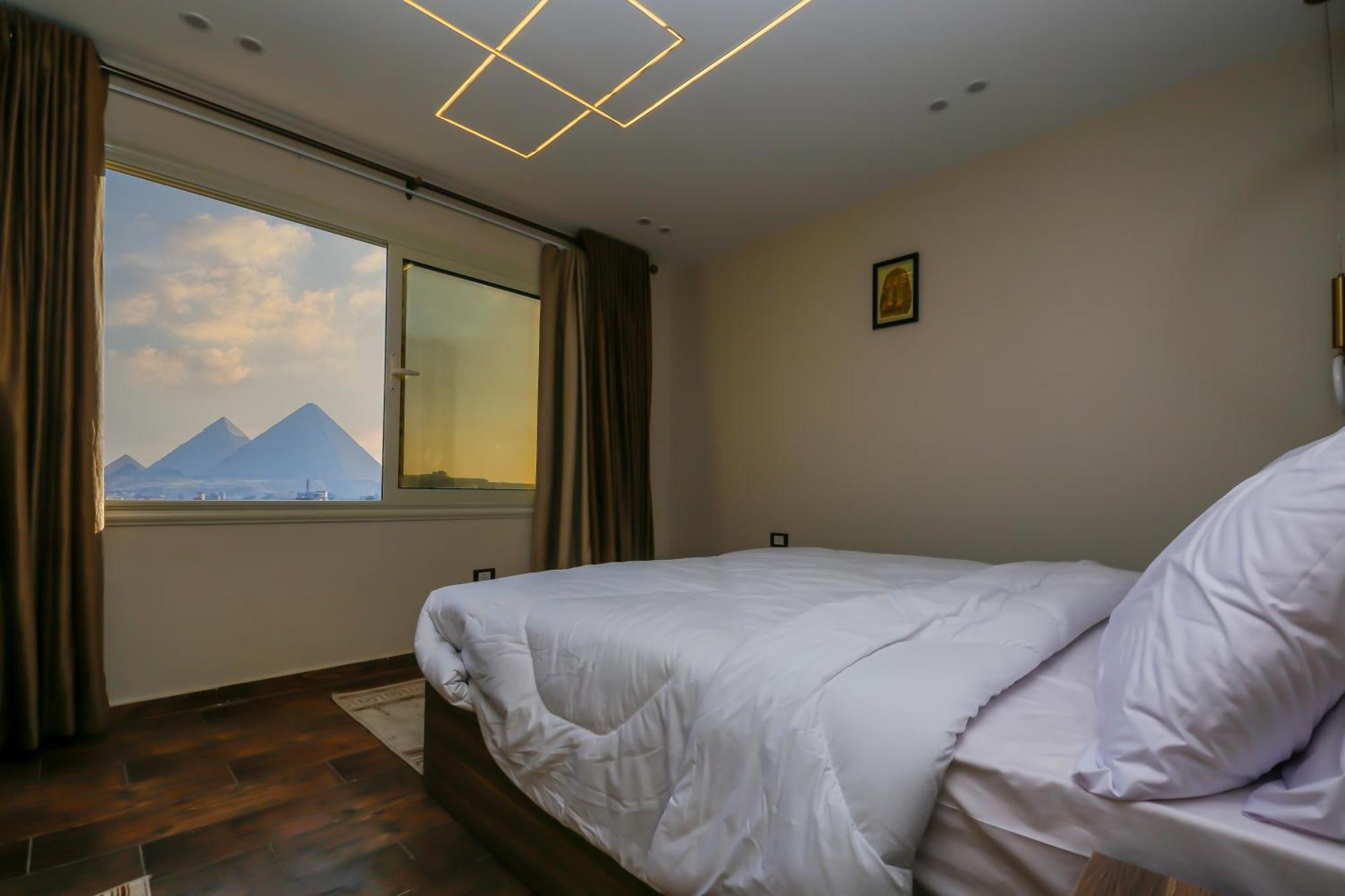 Imperial Pyramids Heights View Bed & Breakfast Nazlet el-Sisi Exterior photo