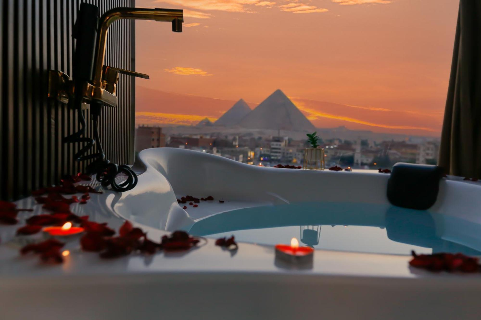 Imperial Pyramids Heights View Bed & Breakfast Nazlet el-Sisi Exterior photo